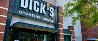 63c2169409cf673bb5dae6f5d090749a - Dick's Sporting Goods' strong results and outlook are offset by inventory concerns