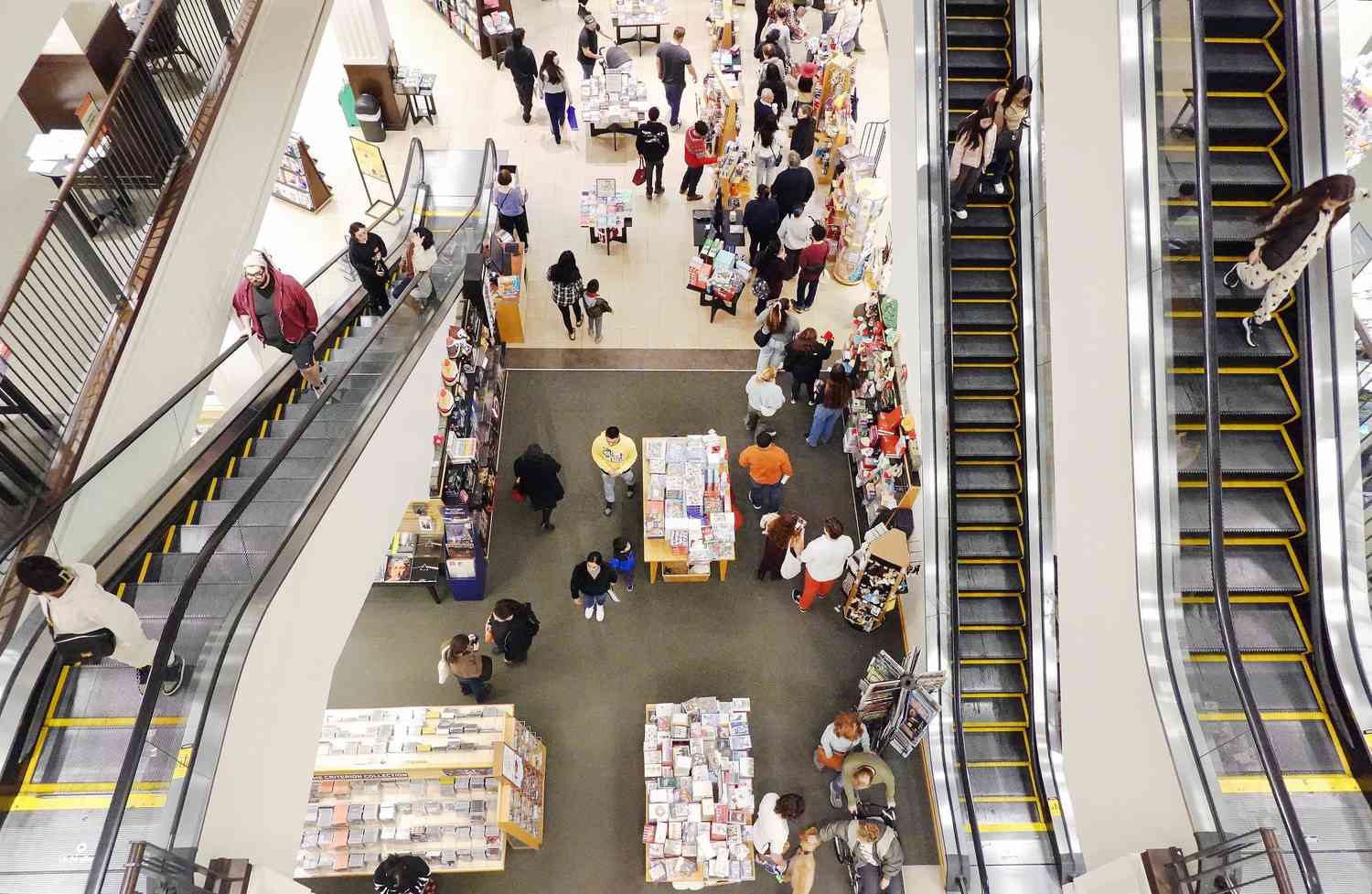 Shoppers gather in a Barnes & Noble store in the Americana at Brand shopping center on the day after Christmas on December 26, 2023 in Glendale, California.