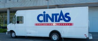 969128b4290c3d8ee9c1c7e1253a37d8 - Cintas stock sinks due to drop in uniform direct sales