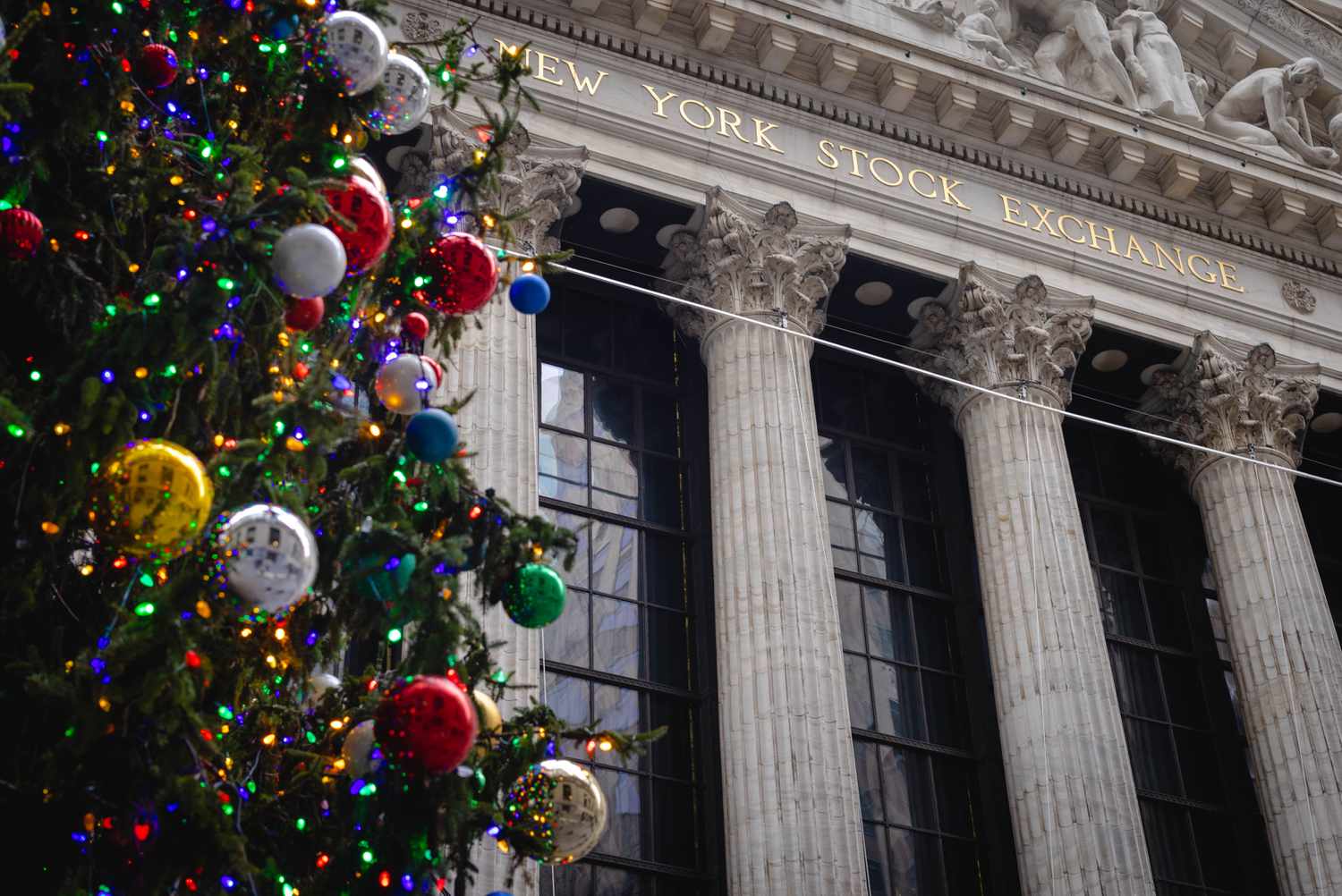 Christmas tree in front of the NYSE