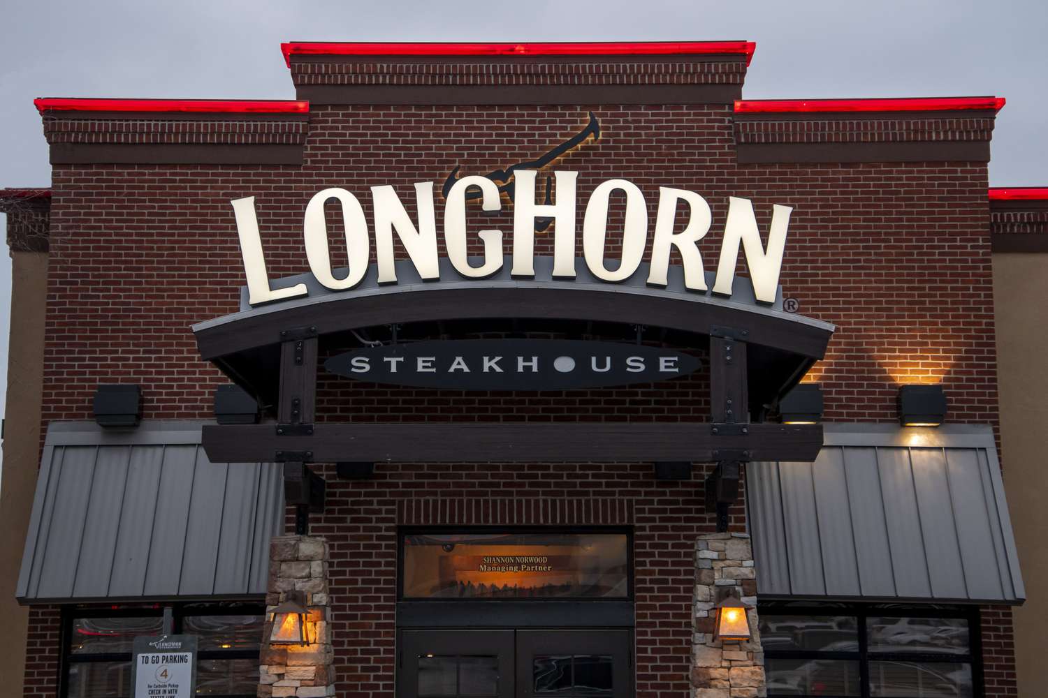 A LongHorn Steakhouse restaurant in Kansas City, Kansas. 